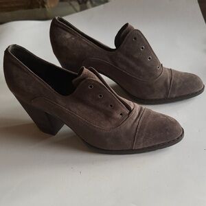 Stuart Weitzman Brown Suede Oxford Heels